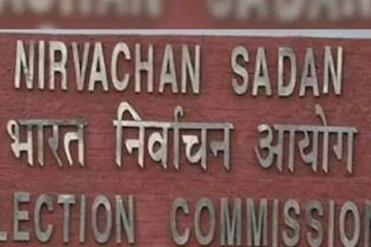 यूपी चुनाव: कोरोना की वजह से होगा चुनाव आयोग तय करेगा कि चुनाव होगा या नहीं!