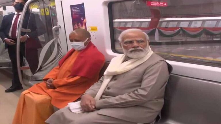  प्रधानमंत्री ने कानपुर को नए साल का तोहफा देकर मेट्रो ट्रेन का किया उद्घाटन