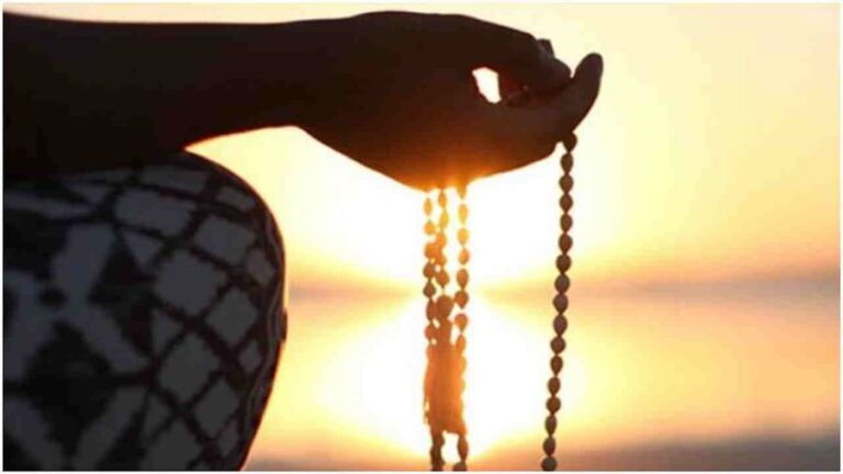 सेहत के लिहाज से बहुत लाभकारी है मंत्रों का उच्चारण, जानिए इनके चमत्कारी फायदे