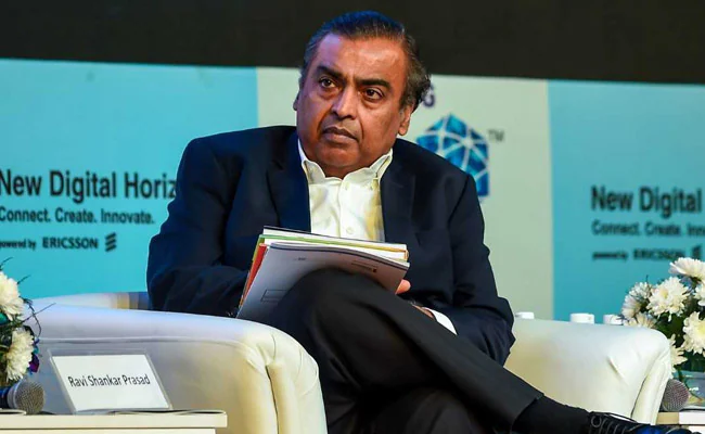जल्द बदल सकता है रिलायंस ग्रुप का नेतृत्व, कौन होगा मुकेश अंबानी का उत्तराधिकारी?