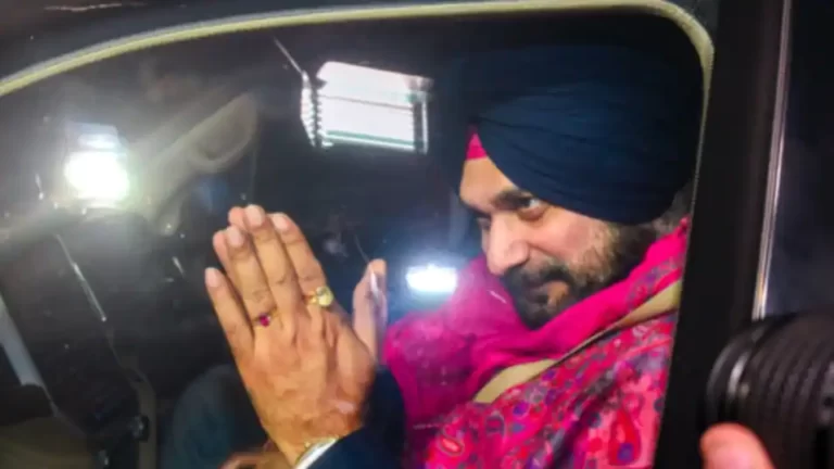 मुख्यमंत्री के बाद अब 26 सीटों पर सिद्धू और चन्नी के बीच घमासान, कैसे निपटेगी कांग्रेस!