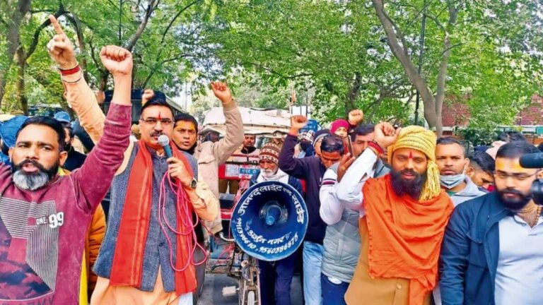 हरियाणा: गोडसे ने देश को बचाया, गांधी का अपमान करने वाले कालीचरण की रिहाई की मांग की