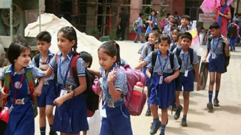ओमाइक्रोन : पश्चिम बंगाल में लगा नया प्रतिबंध, कल से सभी स्कूल-कॉलेज बंद