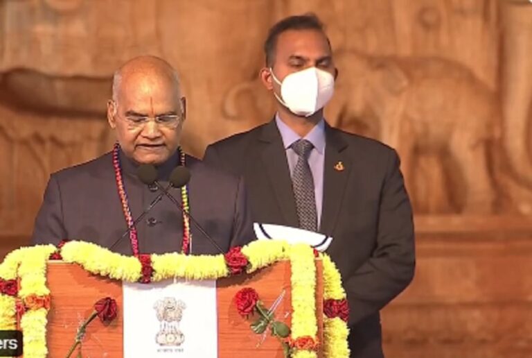 राष्ट्रपति रामनाथ कोबिंद ने रामानुजाचार्य की स्वर्ण प्रतिमा का किया अनावरण