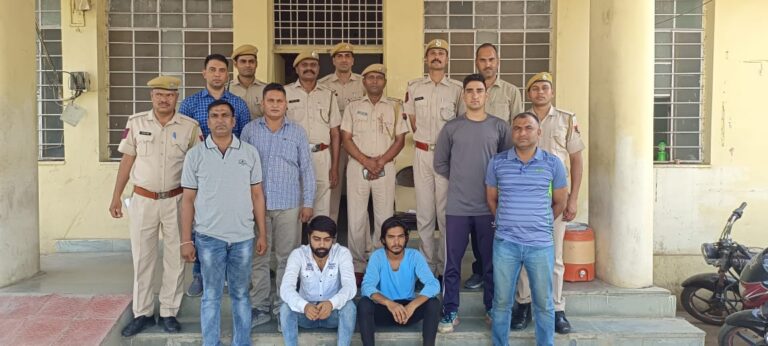 आईपीएल पर सट्टे लगाते हुए दो युवक गिरफ्तार