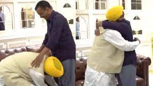  केजरीवाल ने दिया आशीर्वाद