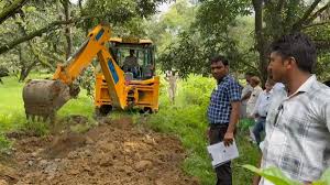 सपा विधायक इकबाल के बगीचे में बुलडोजर एक्शन, हटवाया अतिक्रमण